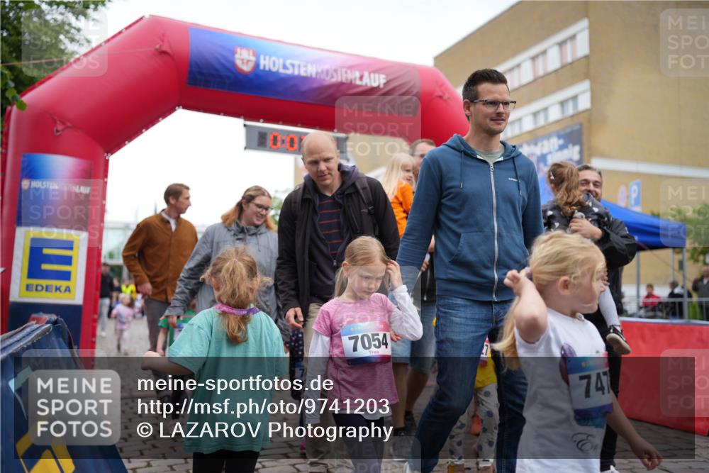 12.06.2026 - Holstenköstenlauf LAZAROV Photography http://msf.ph/oto/9741203 12.06.2026 15:14:17 Laufen 7054, 747 meine-sportfotos.de