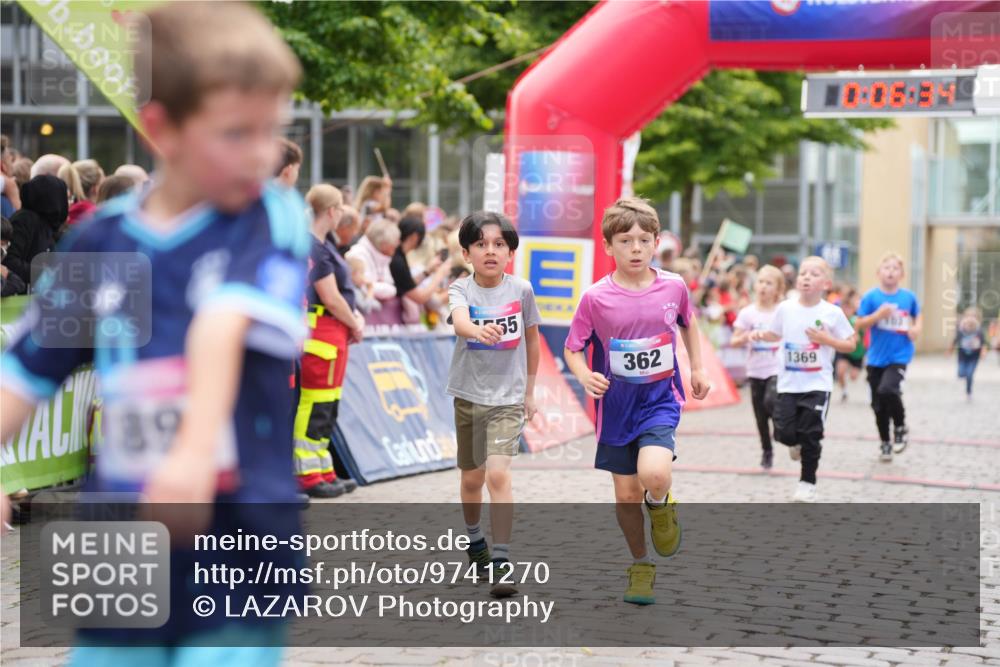 12.06.2026 - Holstenköstenlauf LAZAROV Photography http://msf.ph/oto/9741270 12.06.2026 15:36:36 Laufen 89, 55, 362, 1369, 36, 58, 78, 84, 103, 186, 362, 400, 783, 1267, 1369, 1402, 1458 meine-sportfotos.de