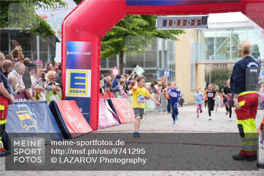 12.06.2026 - Holstenköstenlauf LAZAROV Photography http://msf.ph/oto/9741295 12.06.2026 15:36:54 Laufen 408, 111, 1450, 111, 348, 354, 357, 408, 529, 1260, 1450 meine-sportfotos.de