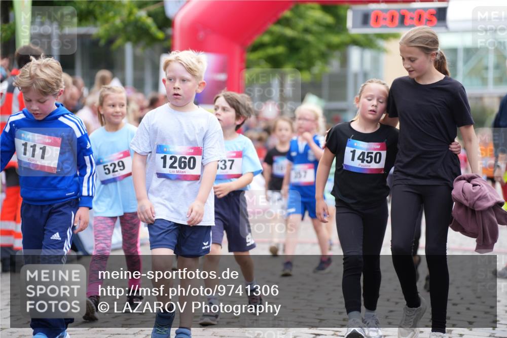 12.06.2026 - Holstenköstenlauf LAZAROV Photography http://msf.ph/oto/9741306 12.06.2026 15:37:07 Laufen 111, 529, 36, 1260, 137, 1, 11, 15, 257, 1450, 81, 91, 187, 365, 530, 535, 762 meine-sportfotos.de