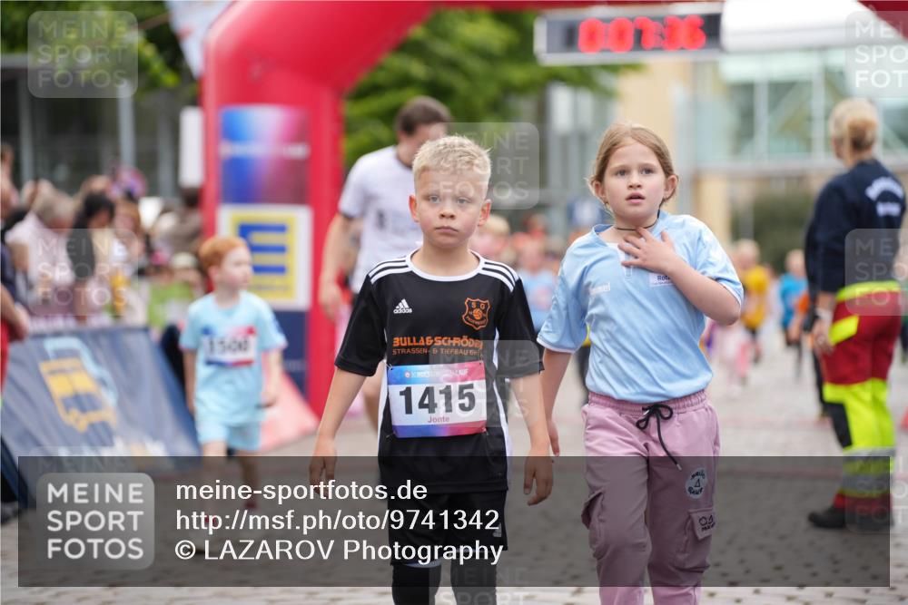 12.06.2026 - Holstenköstenlauf LAZAROV Photography http://msf.ph/oto/9741342 12.06.2026 15:37:39 Laufen 1500, 36, 1415, 00, 31, 144, 149, 363, 410, 411, 525, 764, 776, 788, 1137, 1139, 1266, 1376, 1551, 1557 meine-sportfotos.de