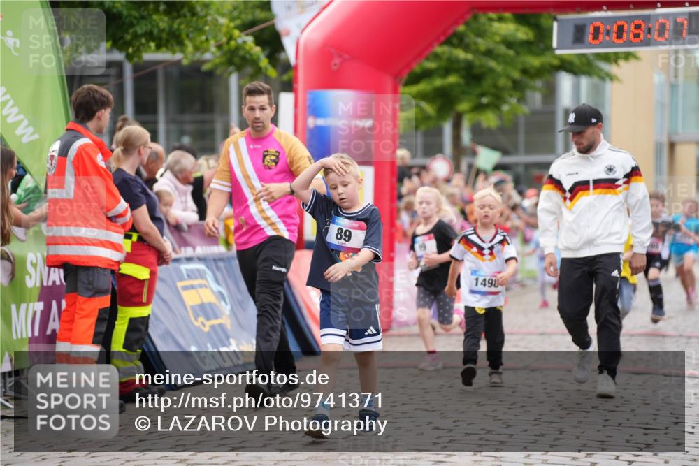 12.06.2026 - Holstenköstenlauf LAZAROV Photography http://msf.ph/oto/9741371 12.06.2026 15:38:09 Laufen 89, 1498, 0, 08, 07, 99, 115, 349, 350, 351, 364, 403, 524, 771, 793, 1011, 1364, 1398, 1498 meine-sportfotos.de