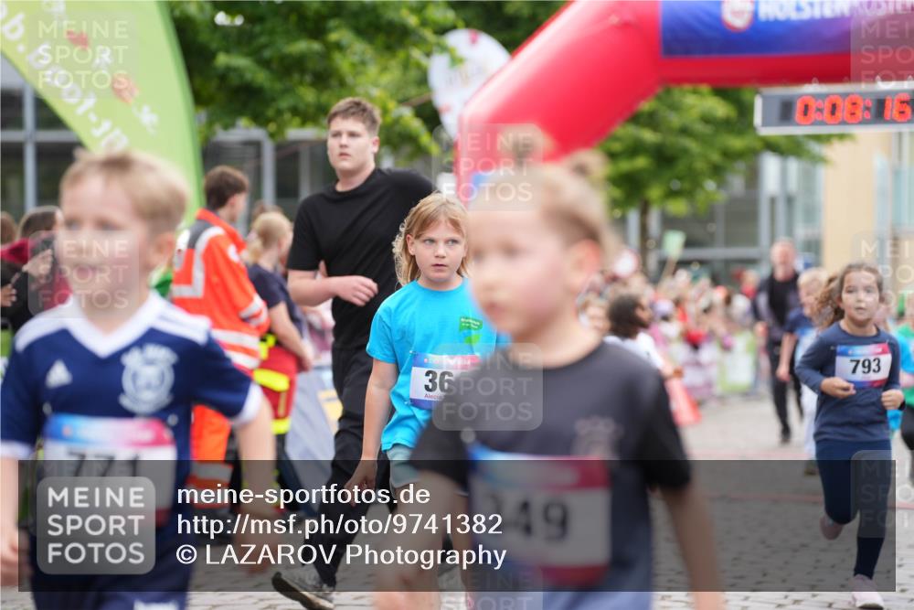 12.06.2026 - Holstenköstenlauf LAZAROV Photography http://msf.ph/oto/9741382 12.06.2026 15:38:18 Laufen 771, 36, 349, 793, 24, 40, 105, 139, 185, 350, 351, 399, 407, 1146, 1364, 1462, 1520 meine-sportfotos.de
