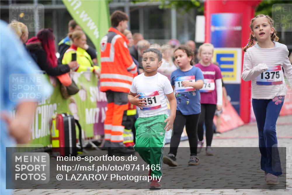 12.06.2026 - Holstenköstenlauf LAZAROV Photography http://msf.ph/oto/9741465 12.06.2026 15:39:46 Laufen 1, 51, 15, 74, 1375, 360, 1365, 1537 meine-sportfotos.de