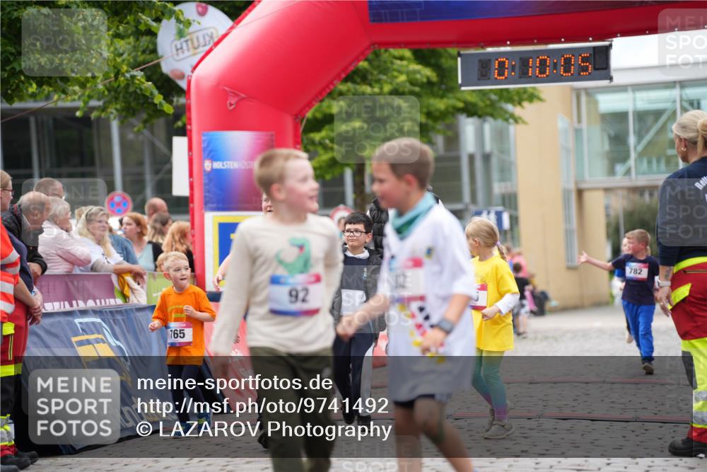 12.06.2026 - Holstenköstenlauf LAZAROV Photography http://msf.ph/oto/9741492 12.06.2026 15:40:07 Laufen 765, 92, 0, 10, 05, 782, 765, 782, 786, 1479 meine-sportfotos.de