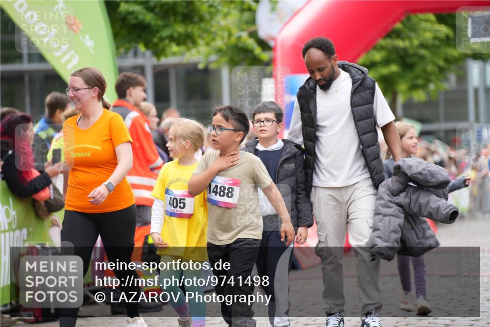 12.06.2026 - Holstenköstenlauf LAZAROV Photography http://msf.ph/oto/9741498 12.06.2026 15:40:12 Laufen 405, 1488, 786 meine-sportfotos.de