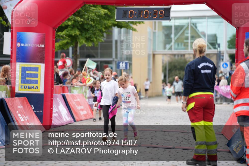 12.06.2026 - Holstenköstenlauf LAZAROV Photography http://msf.ph/oto/9741507 12.06.2026 15:40:41 Laufen 10, 30, 39, 1047, 1047 meine-sportfotos.de