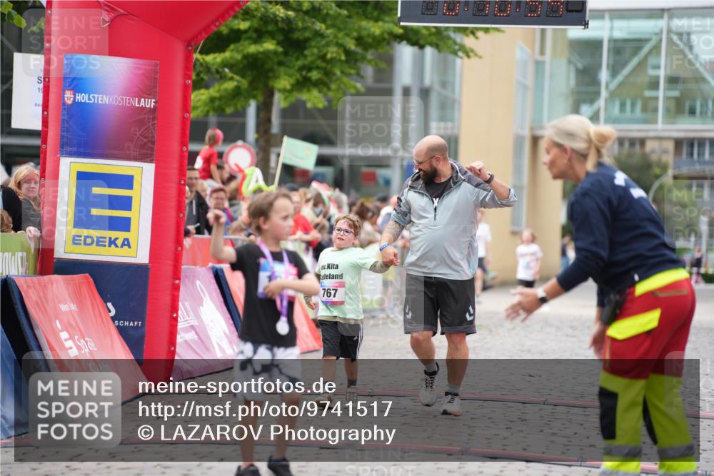 12.06.2026 - Holstenköstenlauf LAZAROV Photography http://msf.ph/oto/9741517 12.06.2026 15:40:56 Laufen 19, 5, 767, 767 meine-sportfotos.de