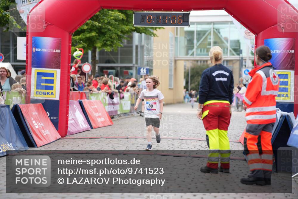 12.06.2026 - Holstenköstenlauf LAZAROV Photography http://msf.ph/oto/9741523 12.06.2026 15:41:09 Laufen 053, 88, 10, 00, 88 meine-sportfotos.de