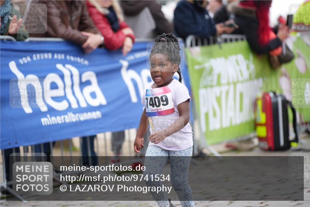 12.06.2026 - Holstenköstenlauf LAZAROV Photography http://msf.ph/oto/9741534 12.06.2026 15:41:34 Laufen 7409, 1262 meine-sportfotos.de