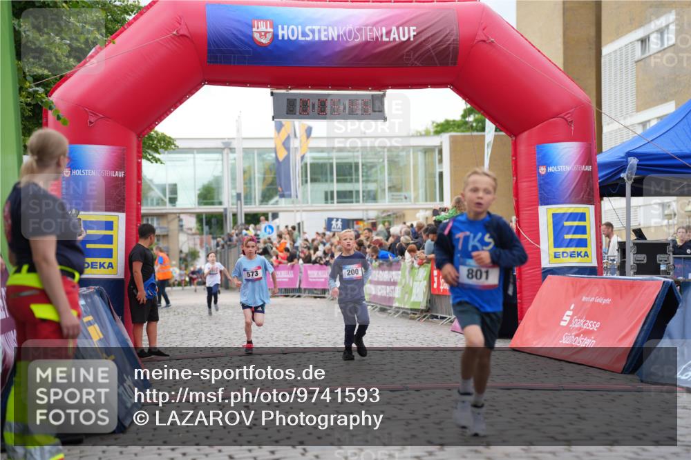 12.06.2026 - Holstenköstenlauf LAZAROV Photography http://msf.ph/oto/9741593 12.06.2026 16:05:47 Laufen 801, 5, 573, 200, 200, 573, 801, 806, 1013 meine-sportfotos.de