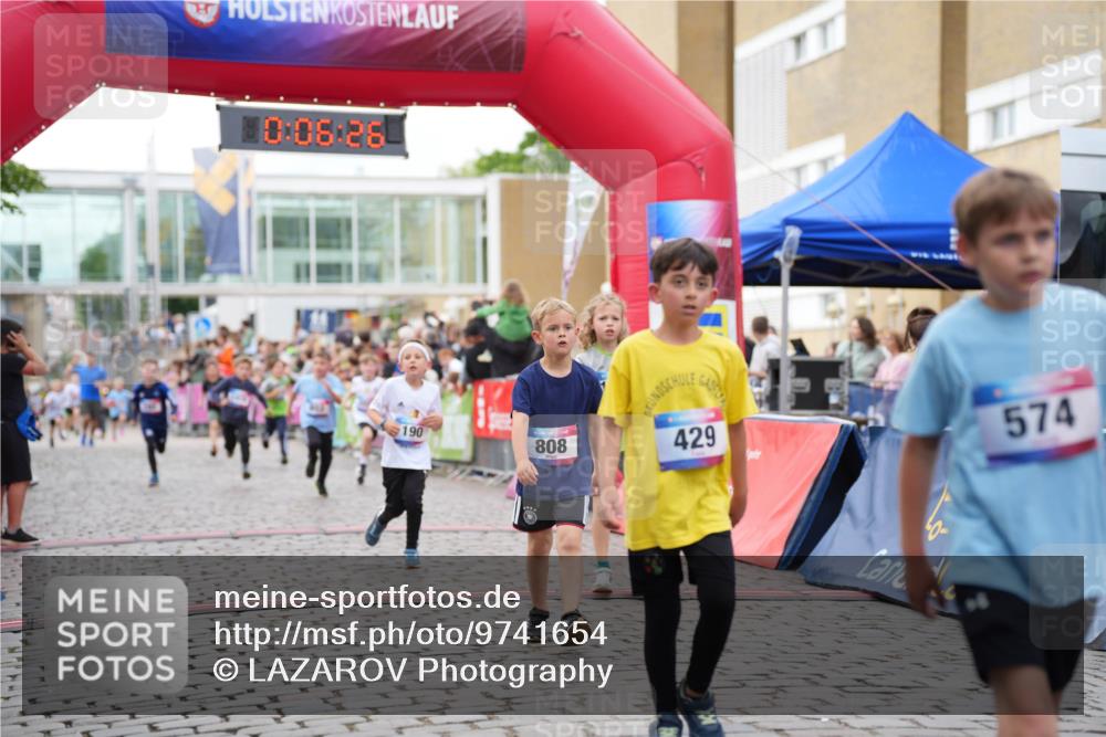 12.06.2026 - Holstenköstenlauf LAZAROV Photography http://msf.ph/oto/9741654 12.06.2026 16:06:28 Laufen 10, 08, 28, 190, 808, 429, 574, 147, 190, 192, 202, 571, 1003, 1231, 1257, 1337, 1384, 1385, 1405 meine-sportfotos.de