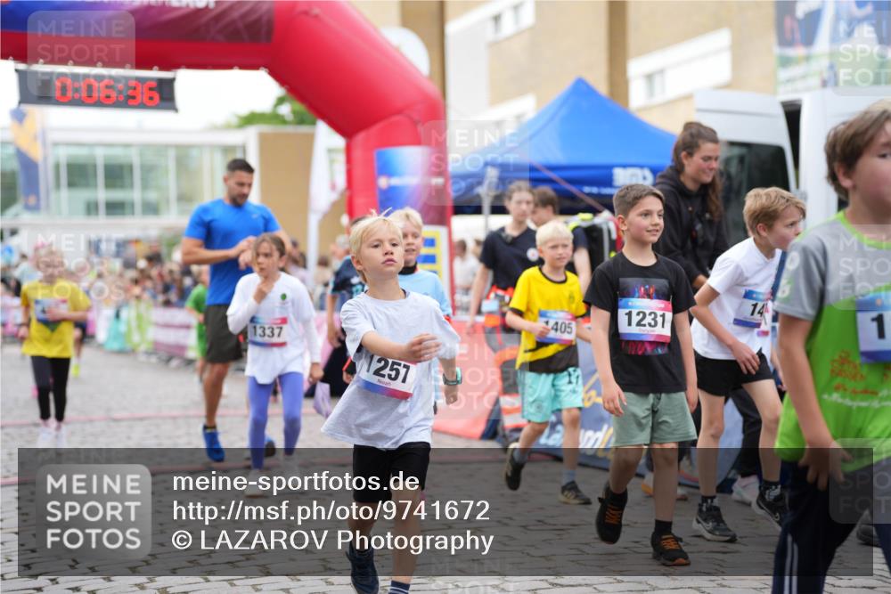 12.06.2026 - Holstenköstenlauf LAZAROV Photography http://msf.ph/oto/9741672 12.06.2026 16:06:38 Laufen 10, 06, 36, 1337, 1251, 1231, 405, 14, 1, 147, 193, 204, 327, 455, 571, 1130, 1250, 1359, 1388, 1405, 1527 meine-sportfotos.de