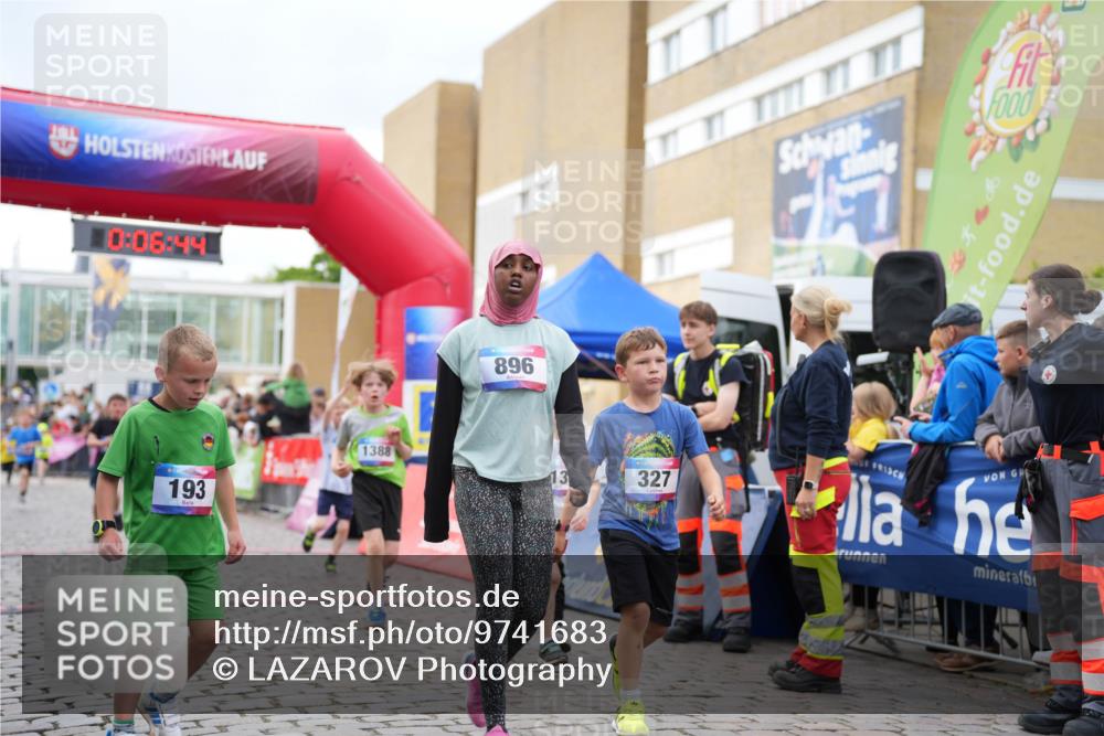 12.06.2026 - Holstenköstenlauf LAZAROV Photography http://msf.ph/oto/9741683 12.06.2026 16:06:45 Laufen 10, 06, 44, 193, 896, 1388, 13, 327, 53, 108, 322, 445, 810, 1130, 1250, 1346, 1388, 1394 meine-sportfotos.de