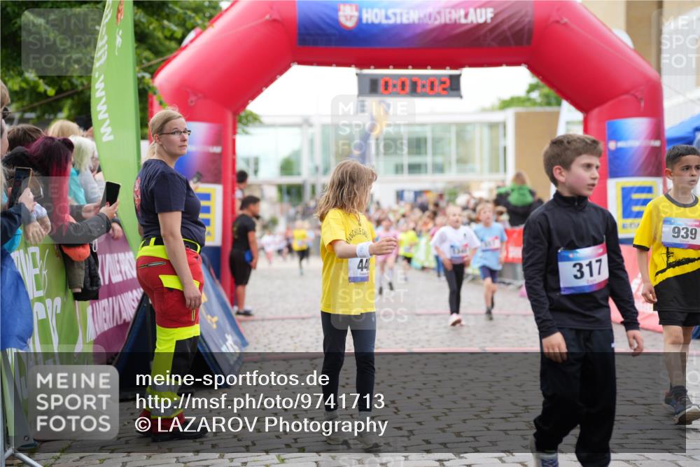 12.06.2026 - Holstenköstenlauf LAZAROV Photography http://msf.ph/oto/9741713 12.06.2026 16:07:04 Laufen 0, 0, 1, 02, 44, 317, 939, 320, 443, 452, 557, 562, 1017, 1247, 1345, 1382, 1487 meine-sportfotos.de
