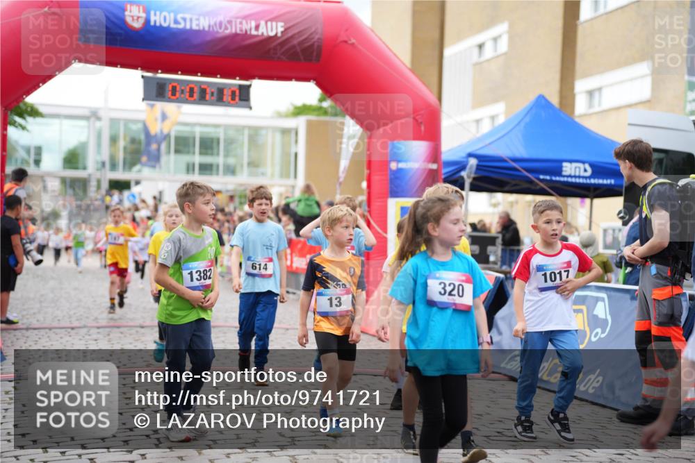 12.06.2026 - Holstenköstenlauf LAZAROV Photography http://msf.ph/oto/9741721 12.06.2026 16:07:11 Laufen 147, 1382, 614, 13, 320, 1017, 66, 197, 319, 452, 562, 575, 797, 942, 1009, 1015, 1021, 1225, 1252, 1360, 1387, 1389, 1487, 1497 meine-sportfotos.de