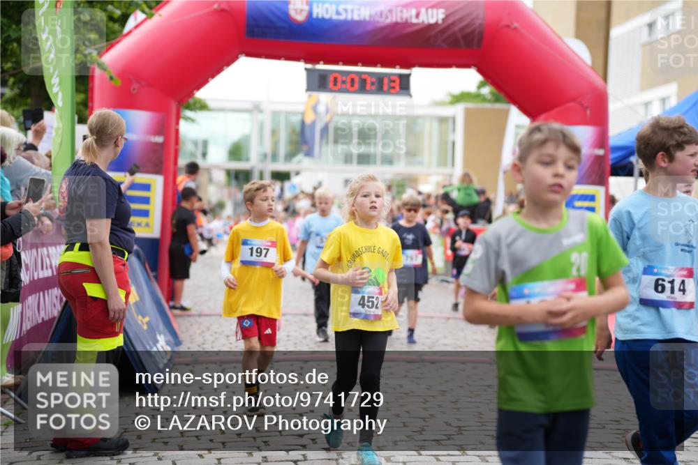 12.06.2026 - Holstenköstenlauf LAZAROV Photography http://msf.ph/oto/9741729 12.06.2026 16:07:15 Laufen 197, 0, 07, 13, 452, 614, 66, 154, 159, 197, 319, 575, 797, 942, 1009, 1015, 1016, 1021, 1225, 1252, 1342, 1351, 1360, 1387, 1389, 1412, 1466, 1497 meine-sportfotos.de