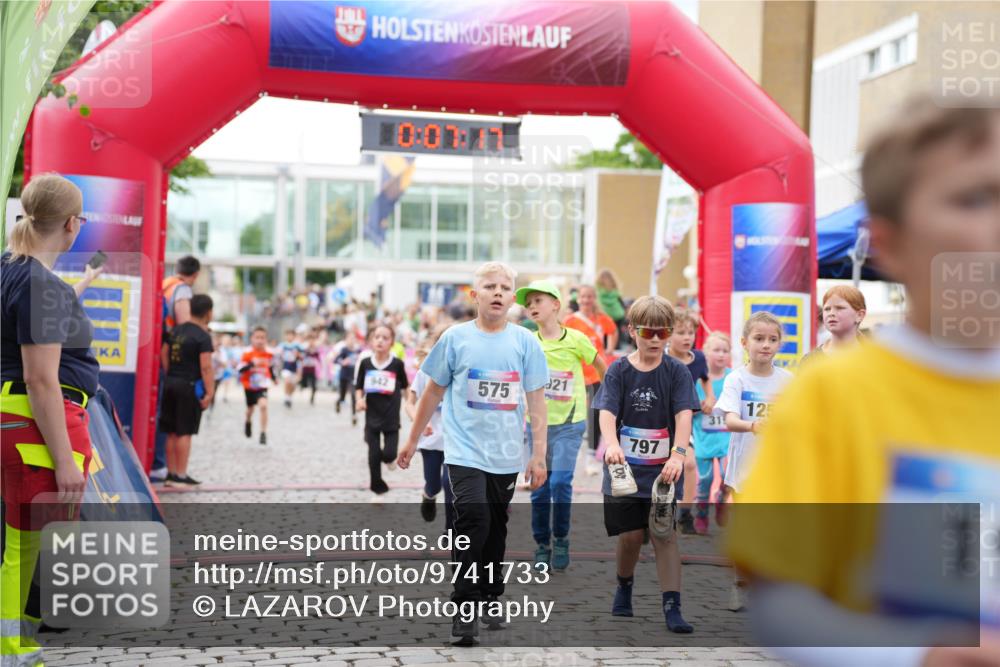 12.06.2026 - Holstenköstenlauf LAZAROV Photography http://msf.ph/oto/9741733 12.06.2026 16:07:19 Laufen 10, 01, 021, 942, 575, 797, 31, 125, 1, 3, 154, 159, 319, 563, 564, 809, 942, 1009, 1015, 1016, 1021, 1225, 1342, 1351, 1352, 1354, 1389, 1412, 1466 meine-sportfotos.de