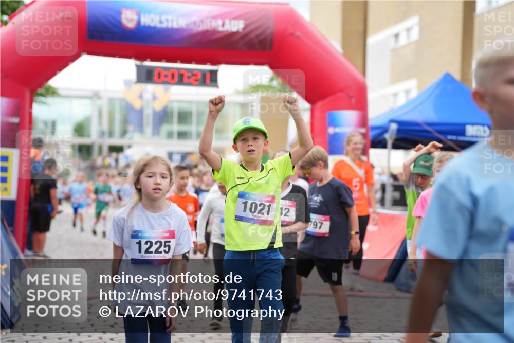 12.06.2026 - Holstenköstenlauf LAZAROV Photography http://msf.ph/oto/9741743 12.06.2026 16:07:23 Laufen 0, 07, 21, 1225, 36, 1021, 12, 797, 5, 3, 154, 159, 203, 545, 556, 563, 564, 569, 570, 809, 1016, 1234, 1342, 1351, 1352, 1354, 1410, 1412, 1466 meine-sportfotos.de
