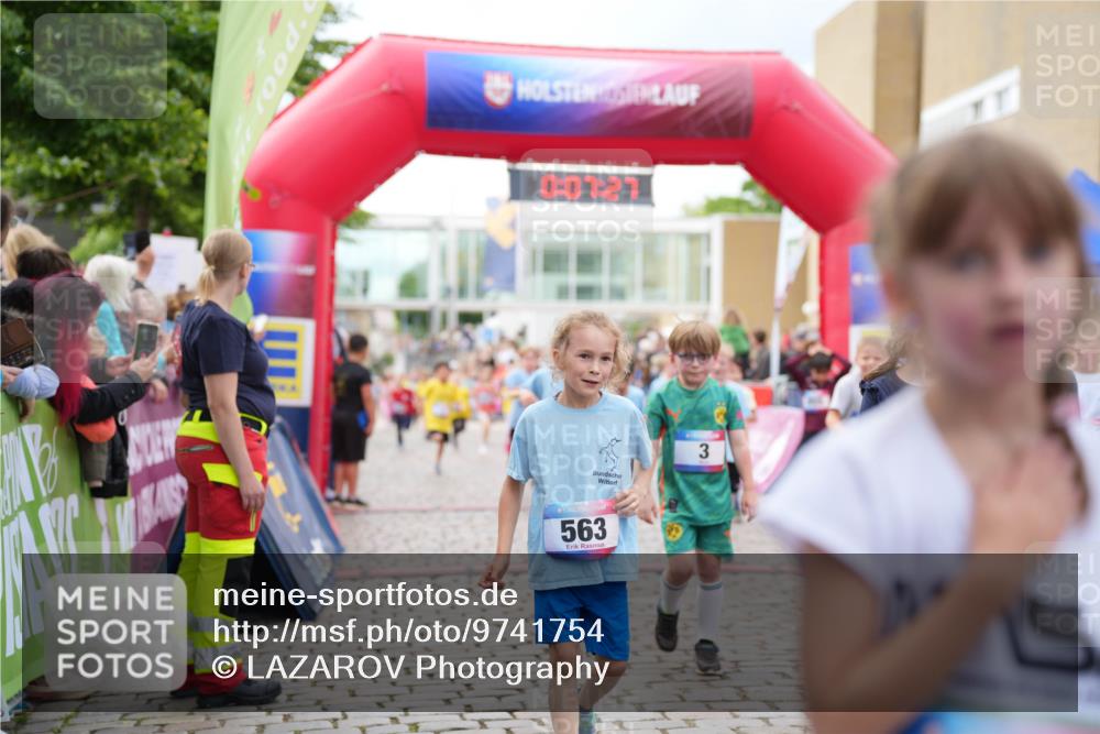 12.06.2026 - Holstenköstenlauf LAZAROV Photography http://msf.ph/oto/9741754 12.06.2026 16:07:29 Laufen 0, 01, 21, 563, 3, 2, 203, 343, 388, 432, 446, 451, 454, 545, 556, 564, 569, 570, 805, 1006, 1234, 1357, 1383, 1399, 1410 meine-sportfotos.de
