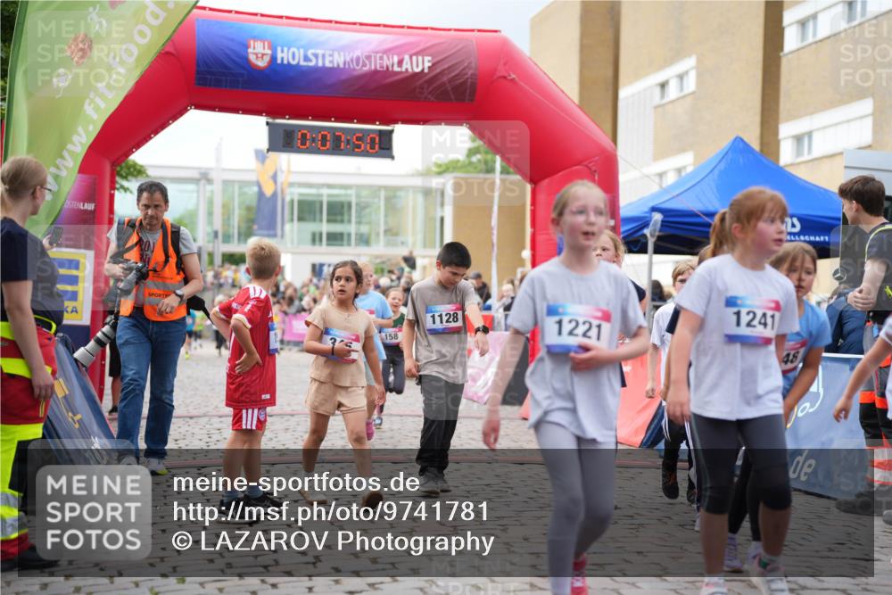 12.06.2026 - Holstenköstenlauf LAZAROV Photography http://msf.ph/oto/9741781 12.06.2026 16:07:52 Laufen 10, 03, 50, 376, 158, 1128, 1221, 1241, 48, 158, 333, 417, 422, 426, 450, 553, 769, 1123, 1246 meine-sportfotos.de