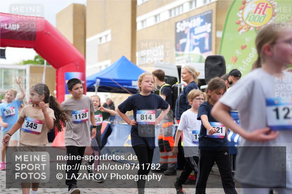 12.06.2026 - Holstenköstenlauf LAZAROV Photography http://msf.ph/oto/9741782 12.06.2026 16:07:54 Laufen 553, 345, 1128, 58, 814, 4325, 11, 21, 12, 158, 333, 417, 422, 426, 450, 769, 817, 819, 1123, 1246 meine-sportfotos.de