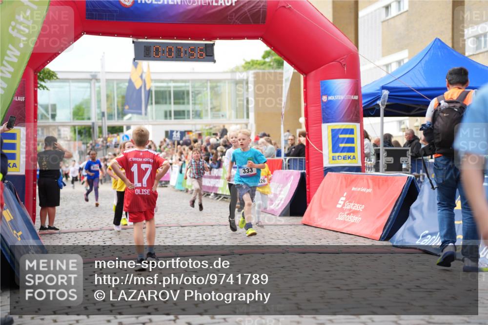 12.06.2026 - Holstenköstenlauf LAZAROV Photography http://msf.ph/oto/9741789 12.06.2026 16:07:58 Laufen 10, 00, 58, 17, 333, 26, 5, 333, 417, 422, 426, 450, 559, 769, 812, 817, 819, 1123, 1246, 1343, 1348, 1349, 1353, 1386 meine-sportfotos.de