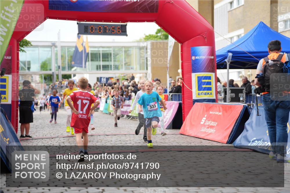12.06.2026 - Holstenköstenlauf LAZAROV Photography http://msf.ph/oto/9741790 12.06.2026 16:07:58 Laufen 17, 333, 4, 5, 333, 417, 422, 426, 450, 559, 769, 812, 817, 819, 1123, 1246, 1343, 1348, 1349, 1353, 1386 meine-sportfotos.de