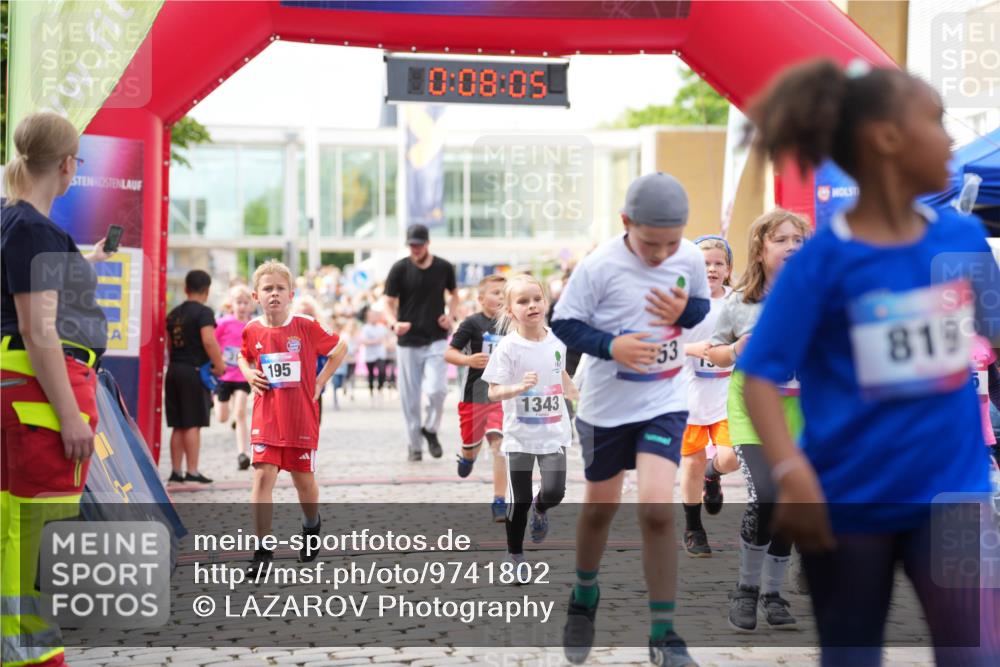 12.06.2026 - Holstenköstenlauf LAZAROV Photography http://msf.ph/oto/9741802 12.06.2026 16:08:06 Laufen 0, 08, 05, 195, 53, 819, 1343, 11, 318, 561, 568, 668, 812, 928, 1223, 1238, 1255, 1338, 1341, 1343, 1348, 1349, 1350, 1353, 1361, 1386 meine-sportfotos.de
