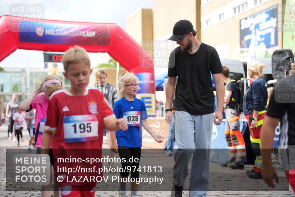 12.06.2026 - Holstenköstenlauf LAZAROV Photography http://msf.ph/oto/9741813 12.06.2026 16:08:13 Laufen 2014, 0, 0, 195, 928, 11, 60, 140, 338, 342, 391, 395, 568, 668, 674, 1132, 1238, 1240, 1249, 1255, 1338, 1341, 1350, 1561 meine-sportfotos.de