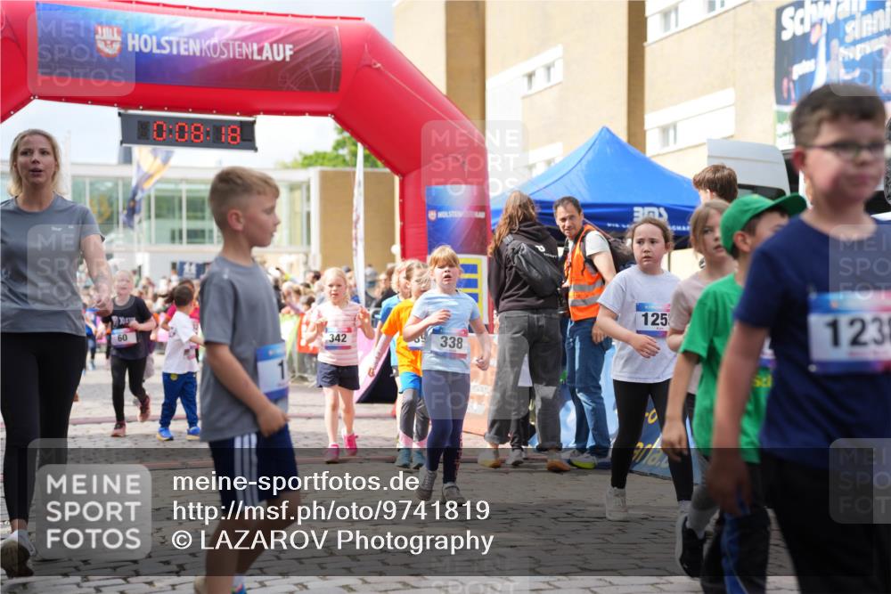 12.06.2026 - Holstenköstenlauf LAZAROV Photography http://msf.ph/oto/9741819 12.06.2026 16:08:20 Laufen 10, 08, 60, 342, 338, 125, 123, 18, 60, 156, 157, 162, 389, 391, 392, 395, 672, 933, 1132, 1240, 1561 meine-sportfotos.de