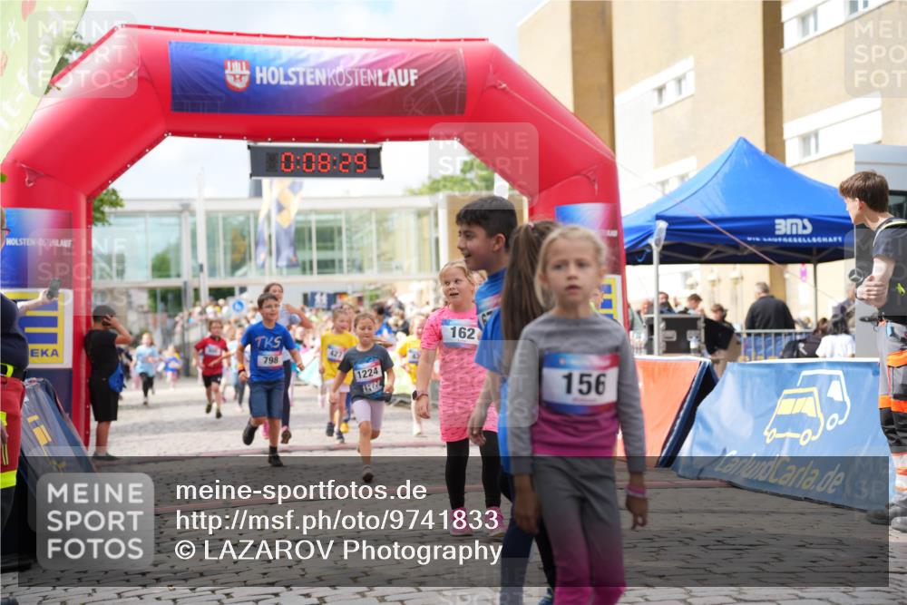 12.06.2026 - Holstenköstenlauf LAZAROV Photography http://msf.ph/oto/9741833 12.06.2026 16:08:31 Laufen 10, 08, 29, 798, 1224, 162, 156, 46, 198, 329, 427, 430, 442, 456, 543, 544, 551, 798, 800, 934, 1224, 1232, 1239, 1243, 1253, 1256 meine-sportfotos.de