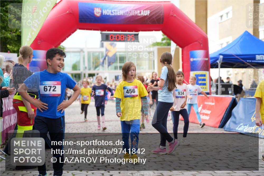 12.06.2026 - Holstenköstenlauf LAZAROV Photography http://msf.ph/oto/9741842 12.06.2026 16:08:37 Laufen 672, 46, 10, 08, 35, 456, 934, 1256, 46, 161, 163, 329, 440, 442, 543, 544, 551, 800, 1239, 1253, 1256, 1538 meine-sportfotos.de
