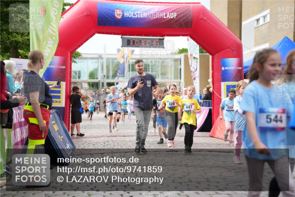 12.06.2026 - Holstenköstenlauf LAZAROV Photography http://msf.ph/oto/9741859 12.06.2026 16:08:47 Laufen 428, 447, 550, 544, 39, 328, 331, 341, 428, 447, 550, 552, 554, 931, 1227, 1245, 1358 meine-sportfotos.de