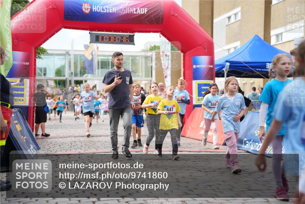 12.06.2026 - Holstenköstenlauf LAZAROV Photography http://msf.ph/oto/9741860 12.06.2026 16:08:48 Laufen 554, 341, 447, 550, 39, 328, 331, 341, 393, 428, 447, 550, 552, 554, 566, 931, 1012, 1227, 1245, 1358 meine-sportfotos.de