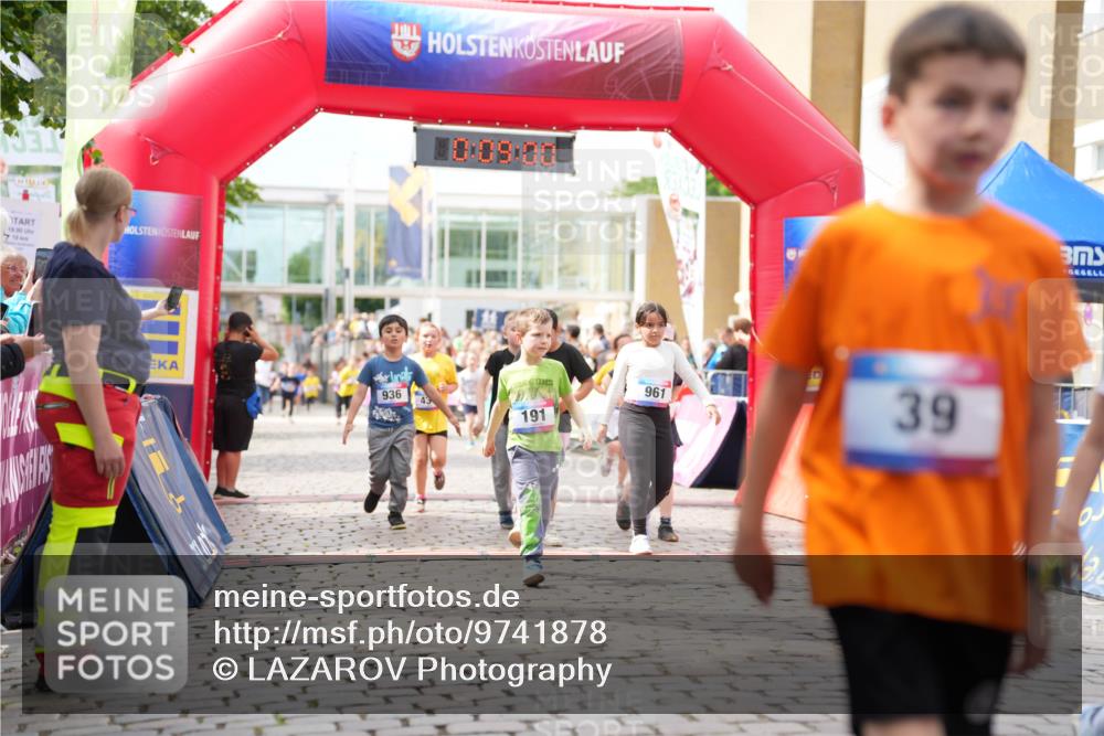 12.06.2026 - Holstenköstenlauf LAZAROV Photography http://msf.ph/oto/9741878 12.06.2026 16:09:02 Laufen 19, 00, 961, 936, 191, 39, 120, 335, 436, 439, 457, 818, 936, 1005, 1135, 1332 meine-sportfotos.de