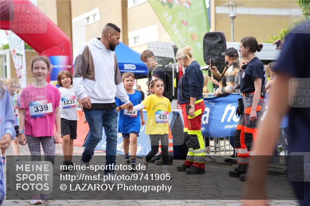 12.06.2026 - Holstenköstenlauf LAZAROV Photography http://msf.ph/oto/9741905 12.06.2026 16:09:20 Laufen 4, 12, 339, 1233, 435, 438, 671, 816, 820, 1008, 1019, 1126, 1222, 1390, 1457 meine-sportfotos.de