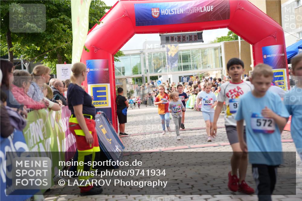 12.06.2026 - Holstenköstenlauf LAZAROV Photography http://msf.ph/oto/9741934 12.06.2026 16:09:40 Laufen 19, 00, 10, 56, 1254, 37, 822, 9, 572, 332, 811, 822, 1134, 1237, 1254 meine-sportfotos.de