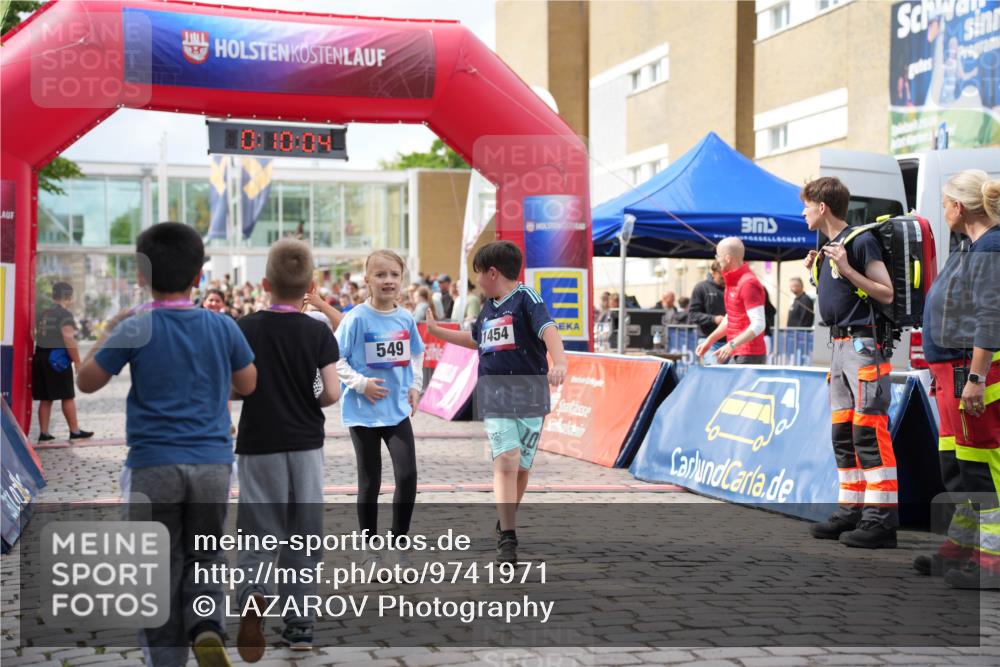 12.06.2026 - Holstenköstenlauf LAZAROV Photography http://msf.ph/oto/9741971 12.06.2026 16:10:06 Laufen 549, 1454, 326, 1464, 1533 meine-sportfotos.de