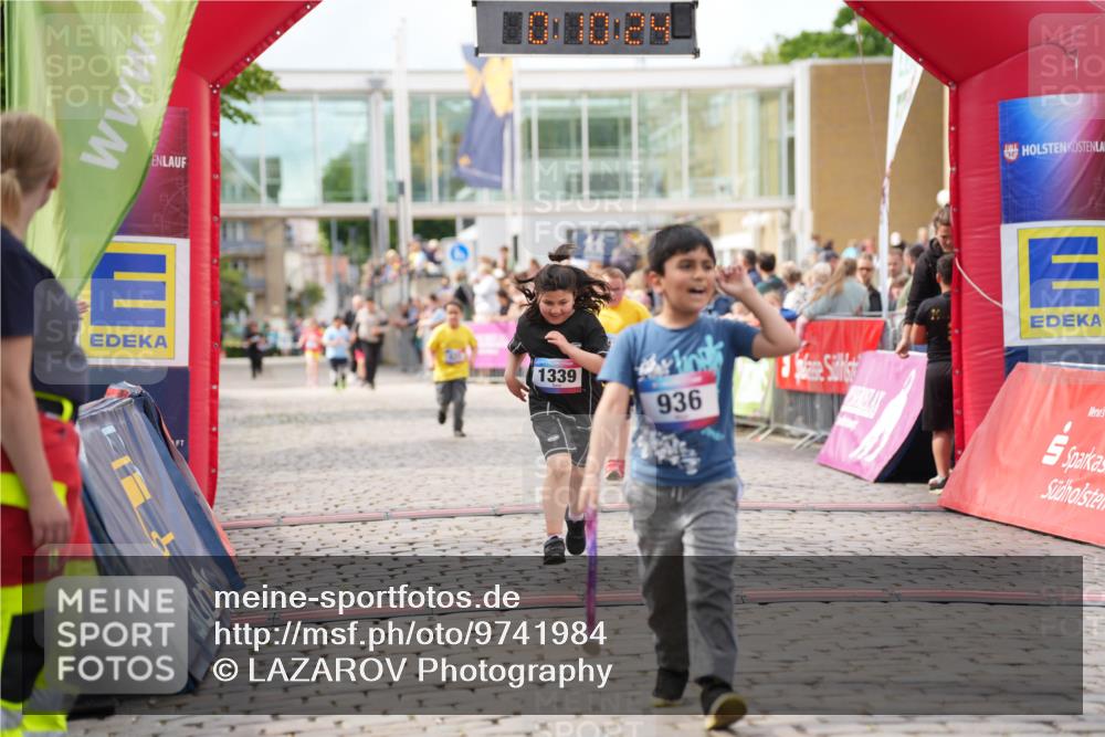 12.06.2026 - Holstenköstenlauf LAZAROV Photography http://msf.ph/oto/9741984 12.06.2026 16:10:26 Laufen 1339, 936, 421, 423, 1127, 1339 meine-sportfotos.de