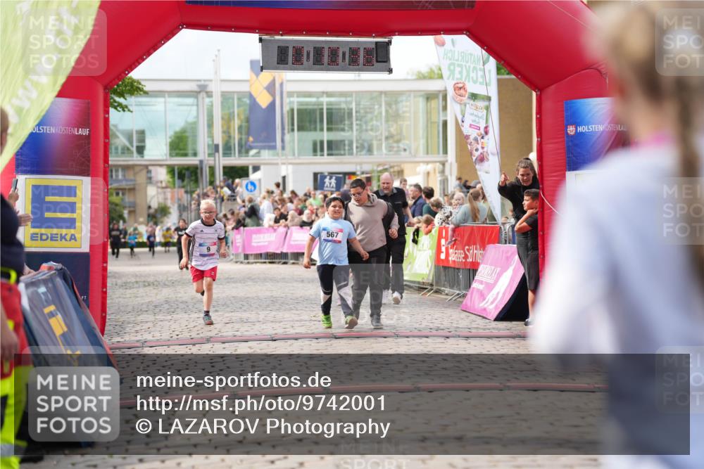 12.06.2026 - Holstenköstenlauf LAZAROV Photography http://msf.ph/oto/9742001 12.06.2026 16:10:38 Laufen 567, 1, 9, 567 meine-sportfotos.de