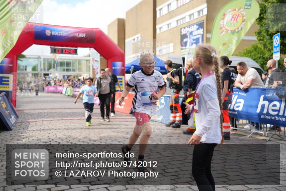 12.06.2026 - Holstenköstenlauf LAZAROV Photography http://msf.ph/oto/9742012 12.06.2026 16:10:42 Laufen 0, 10, 40, 567, 18, 1 meine-sportfotos.de