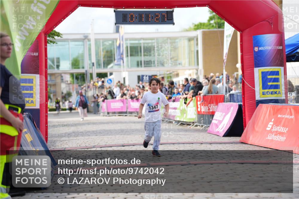 12.06.2026 - Holstenköstenlauf LAZAROV Photography http://msf.ph/oto/9742042 12.06.2026 16:11:29 Laufen 1347, 1347 meine-sportfotos.de