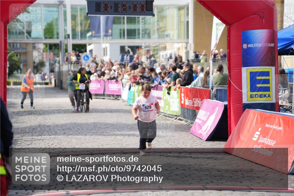 12.06.2026 - Holstenköstenlauf LAZAROV Photography http://msf.ph/oto/9742045 12.06.2026 16:12:02 Laufen 929, 929 meine-sportfotos.de