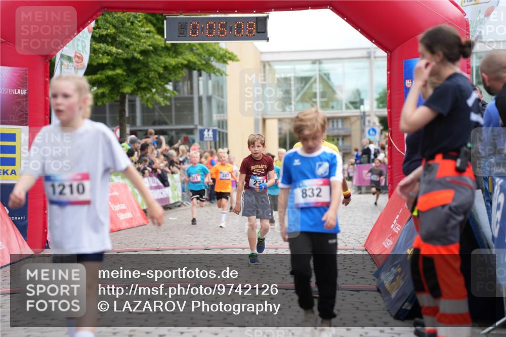 12.06.2026 - Holstenköstenlauf LAZAROV Photography http://msf.ph/oto/9742126 12.06.2026 16:21:06 Laufen 1210, 10, 08, 08, 315, 387, 24, 832, 6, 76, 171, 213, 214, 294, 315, 387, 458, 486, 588, 600, 604, 608, 1187 meine-sportfotos.de