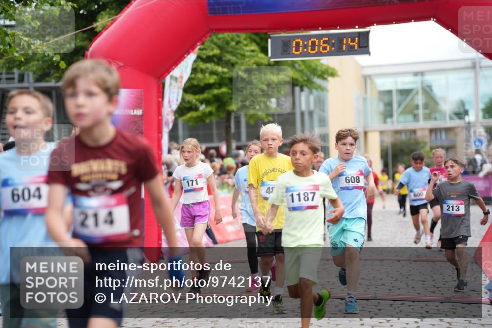 12.06.2026 - Holstenköstenlauf LAZAROV Photography http://msf.ph/oto/9742137 12.06.2026 16:21:12 Laufen 604, 214, 171, 0, 06, 14, 608, 4, 1187, 600, 213, 6, 12, 76, 168, 171, 213, 300, 462, 486, 588, 591, 598, 600, 604, 608, 835, 1187, 1324 meine-sportfotos.de