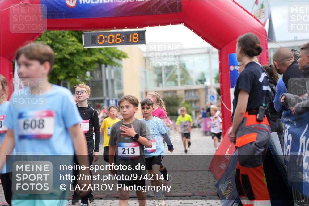 12.06.2026 - Holstenköstenlauf LAZAROV Photography http://msf.ph/oto/9742141 12.06.2026 16:21:16 Laufen 608, 0, 06, 18, 213, 6, 12, 76, 168, 300, 459, 462, 591, 598, 600, 835, 1324 meine-sportfotos.de