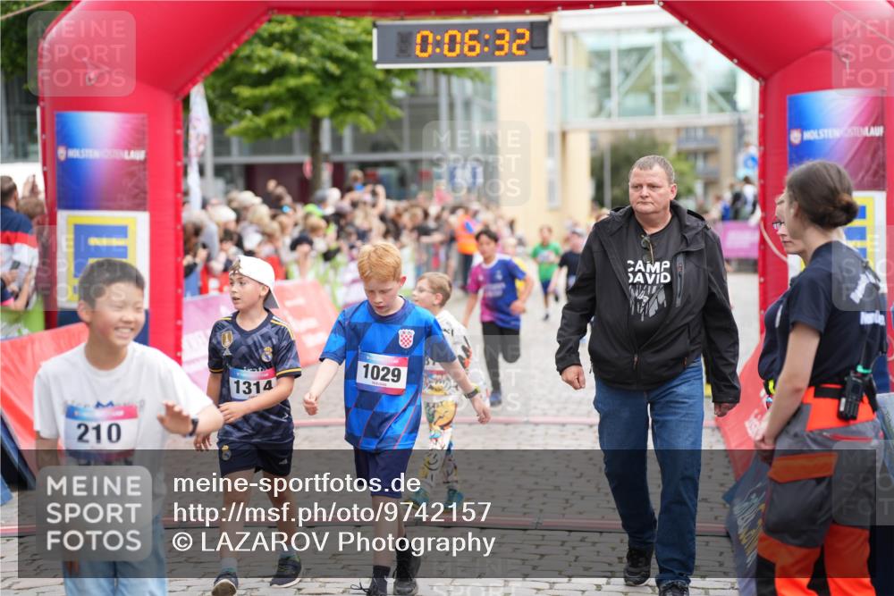 12.06.2026 - Holstenköstenlauf LAZAROV Photography http://msf.ph/oto/9742157 12.06.2026 16:21:29 Laufen 210, 1314, 1029, 0, 06, 32, 71, 470, 606, 613, 696, 830, 837, 950, 1314, 1545 meine-sportfotos.de