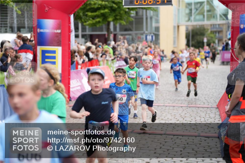 12.06.2026 - Holstenköstenlauf LAZAROV Photography http://msf.ph/oto/9742160 12.06.2026 16:21:35 Laufen 696, 613, 606, 830, 50, 71, 114, 292, 470, 474, 613, 696, 830, 865, 947, 950, 953, 954, 1197, 1214 meine-sportfotos.de