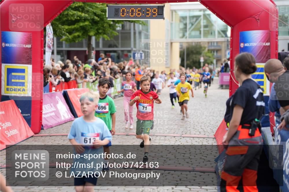 12.06.2026 - Holstenköstenlauf LAZAROV Photography http://msf.ph/oto/9742163 12.06.2026 16:21:37 Laufen 10, 06, 39, 953, 696, 71, 613, 71, 114, 292, 304, 474, 613, 696, 865, 947, 953, 954, 1190, 1197, 1214 meine-sportfotos.de